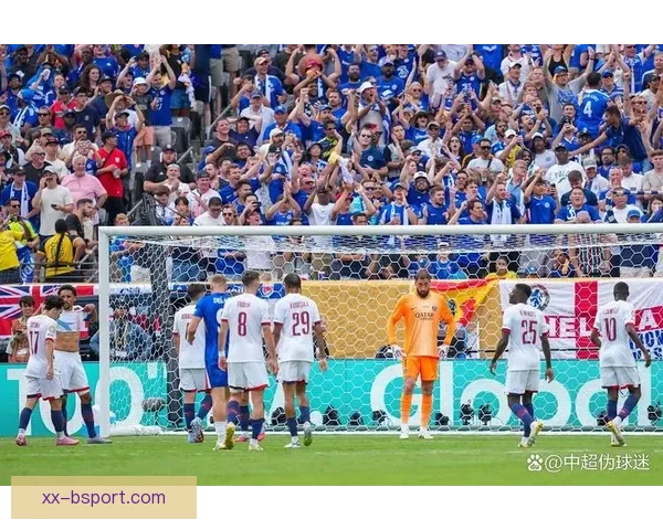 曼联点球力克切尔西勇夺欧冠荣耀时刻