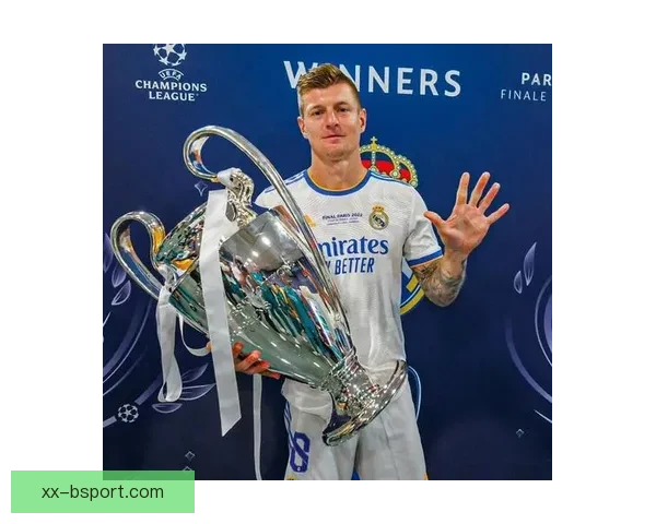 皇马正式宣布赛季末克罗斯八号球衣将永久退役