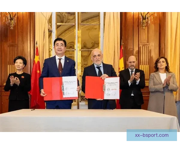 西甲联盟携手北美体育学院推出足球教练培训项目 共促足球发展